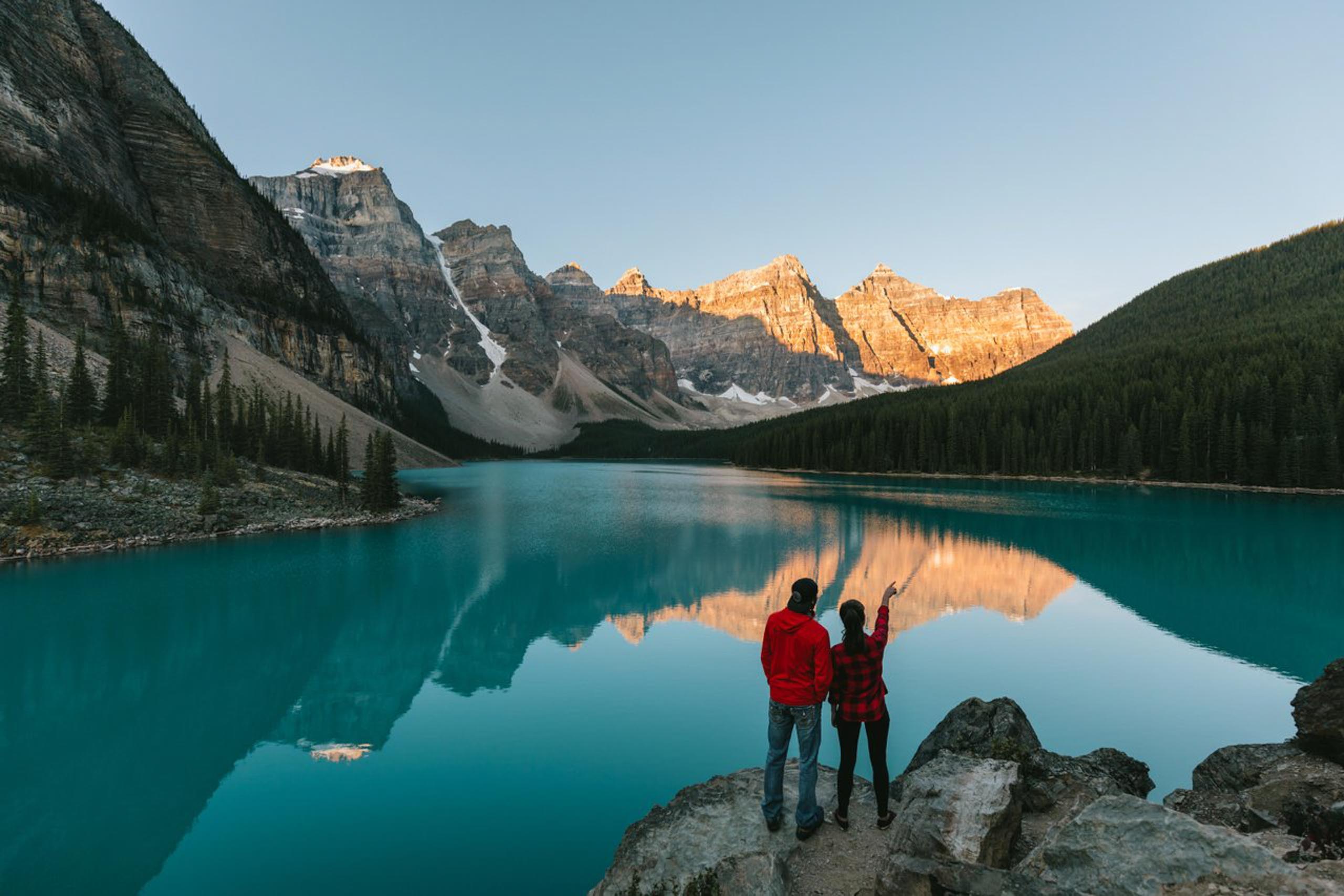 Adobestock Canada Waterfall Tours Canada Landscapes Couple